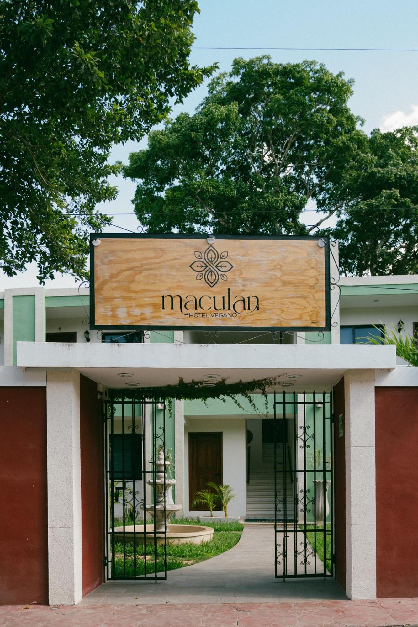 Maculan Hotel Valladolid  Kültér fotó